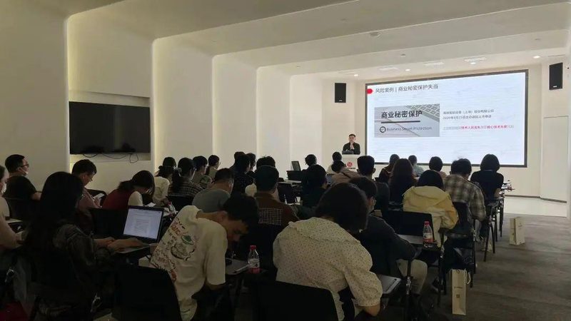 服装商标转让：揭秘定制品牌选择的关键要素